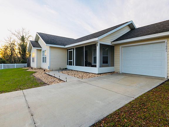 3rd image of 11571 NE 63rd Pl