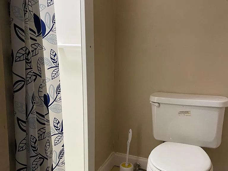 3rd Floor Master full Bathroom