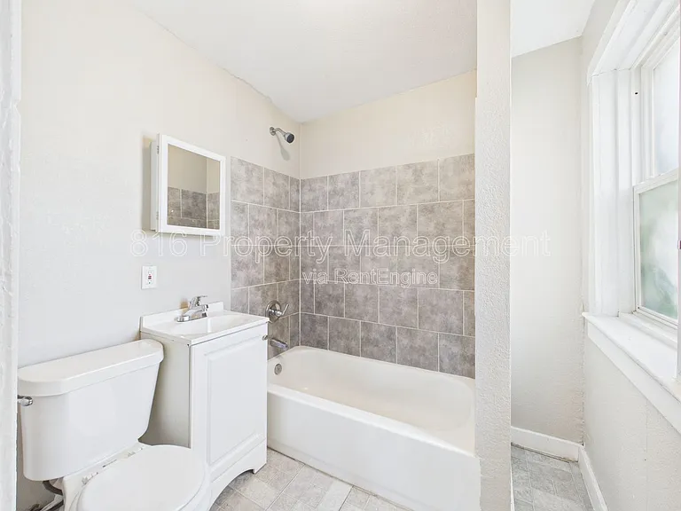 2702 Peery Ave #2E — Photo 19