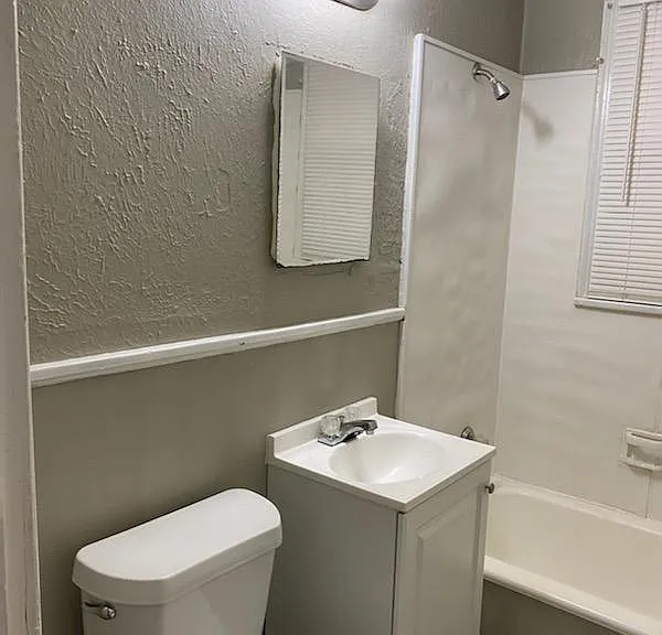 2207 S Taylor St — Photo 11
