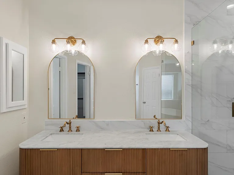 1431 N Medio River Cir — Photo 14