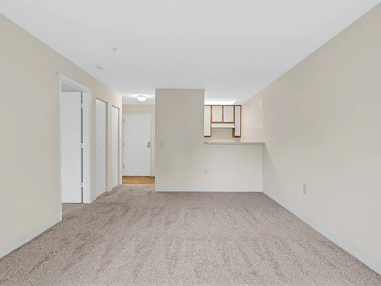 Laurel Lakes — Photo 20