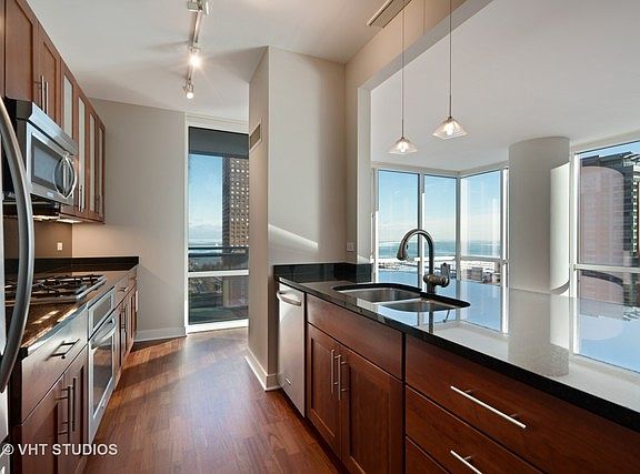 4th image of 505 N McClurg Ct APT 1803