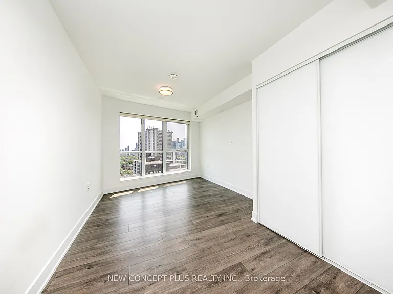 585 Bloor St E #1718 — Photo 14