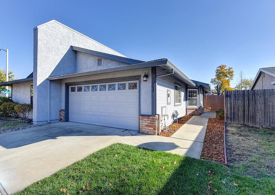 1st image of 1003 Zephyr Ct