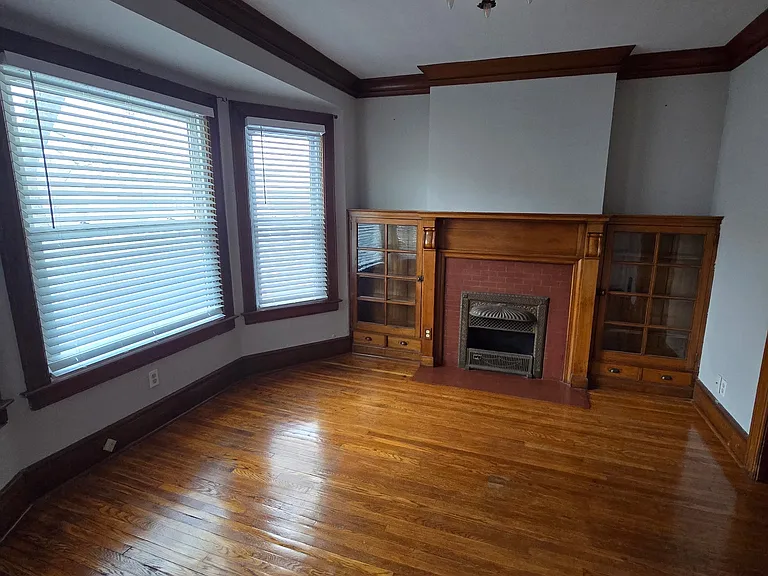 16 Wellesley St #4 — Photo 16