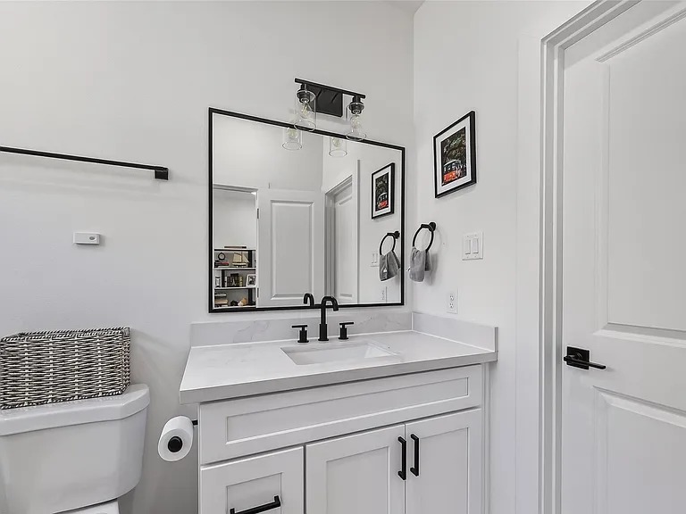 4804 Elysian St #C — Photo 28