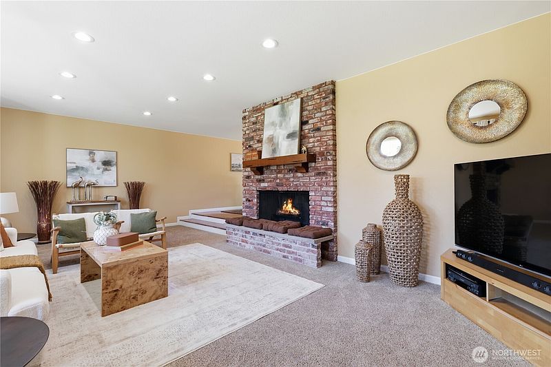 4th image of 4941 125 Avenue SE