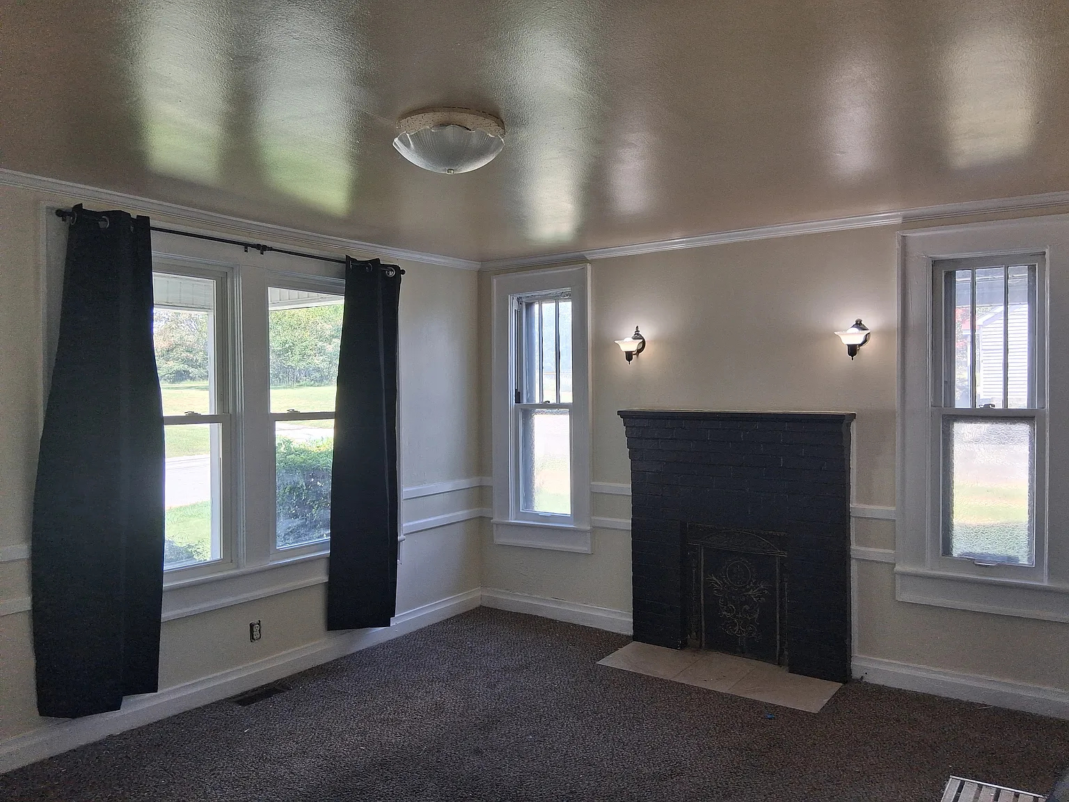 3 bed, 1150 sqft, $1,400 — Photo 2