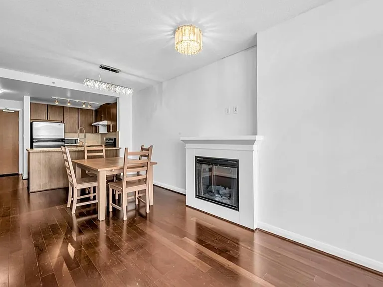 892 Carnarvon St #3303 — Photo 11