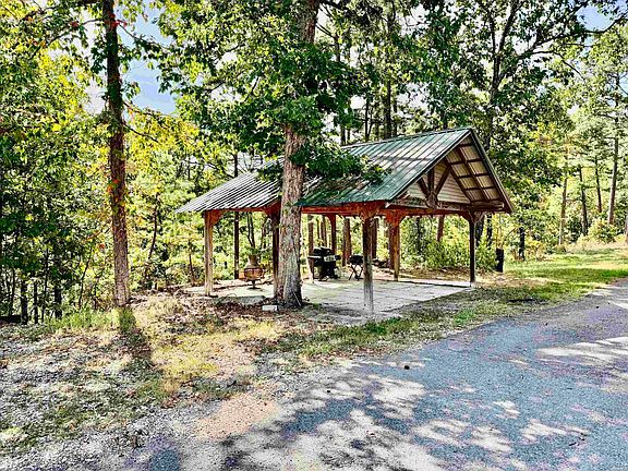 3rd image of 272 Promise Land Dr