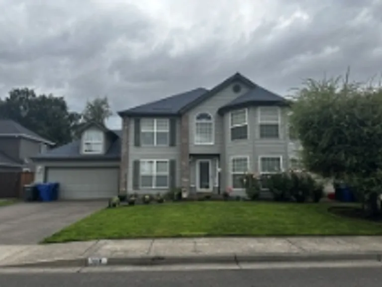 1311 Keystone Loop NE — Photo 1