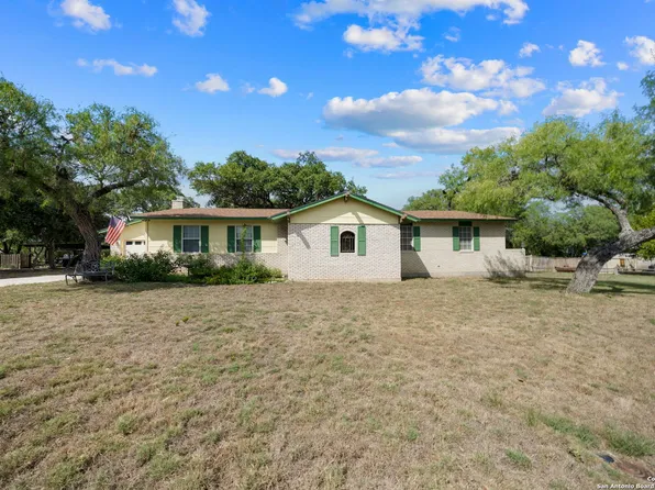 6713 LINKWAY DR, San Antonio, TX 78240