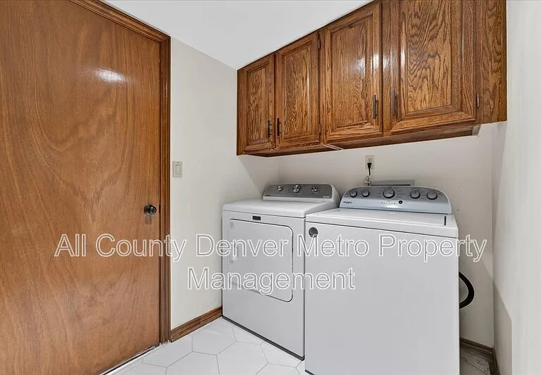 10193 Meade Ct — Photo 16