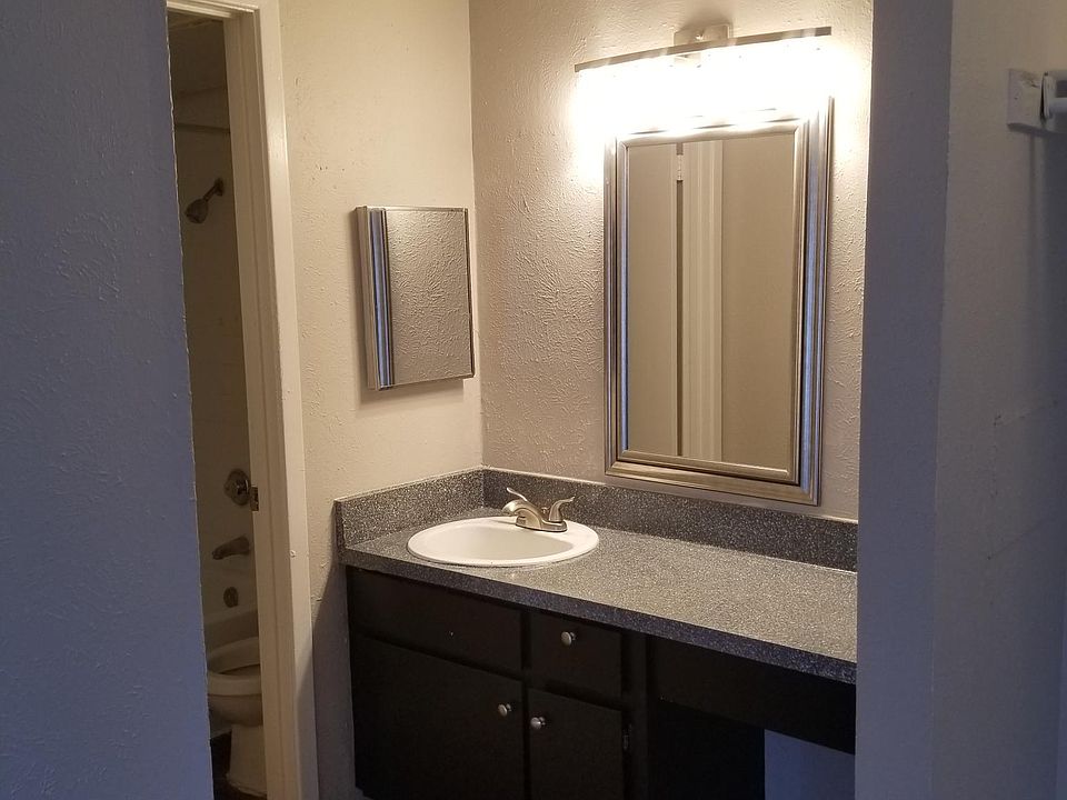 2nd image of 3017 W Walnut Hill Ln APT 1727