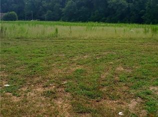 Willa Mae Ln, Raeford, NC 28376