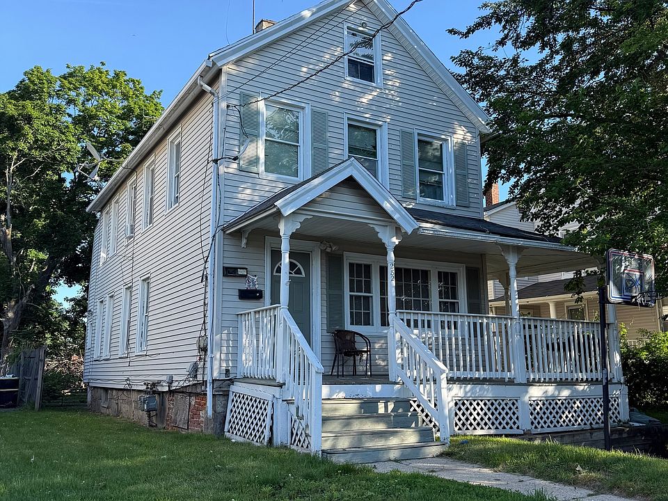 2nd image of 282 East Avenue