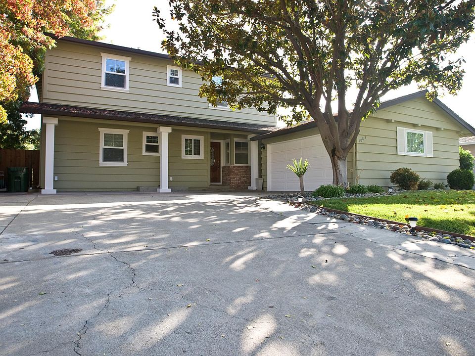 1st image of 1083 Bluebird Ave
