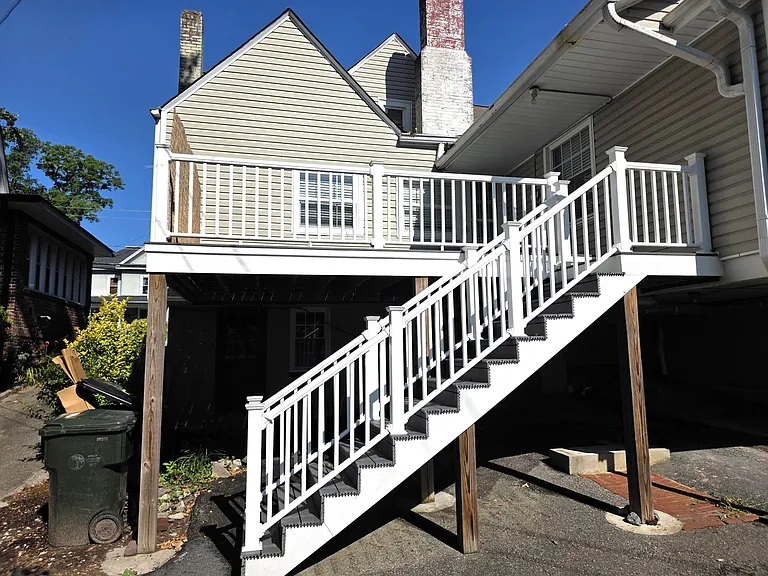 1046 N Main St — Photo 19