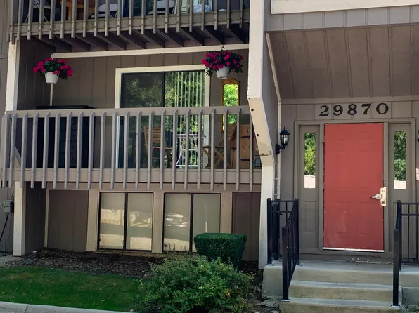 29870 W Twelve Mile Rd APT 705, Farmington, MI 48334