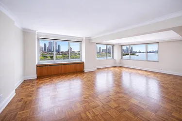 Living room thumbnail