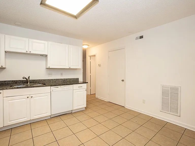 5410 Talserwood Dr — Photo 12
