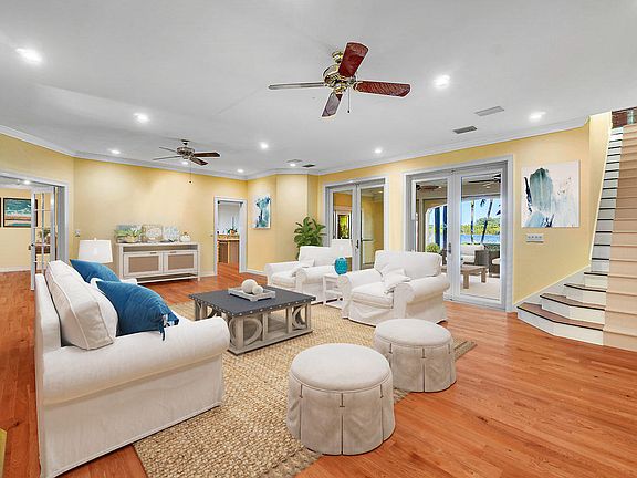 5th image of 8008 Flagler Ct