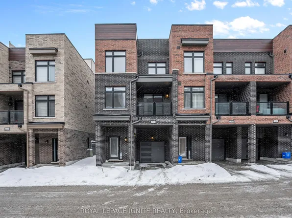 1865 Pickering Pkwy #1501, Pickering, ON L1V 6Z6