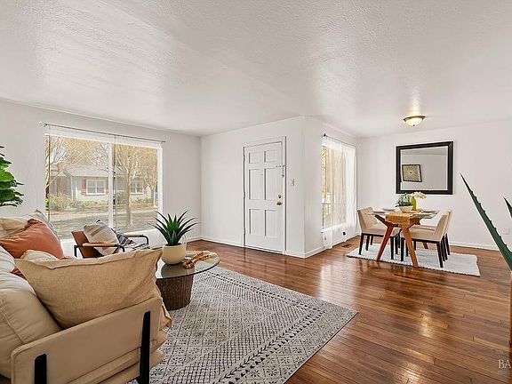 5th image of 1829 Wright Street