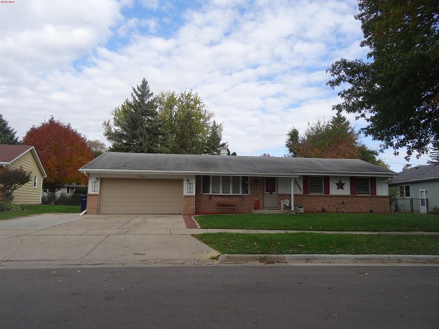 1st image of 2441 Kenwood Ave