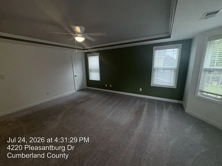 4220 Pleasantburg Dr — Photo 16
