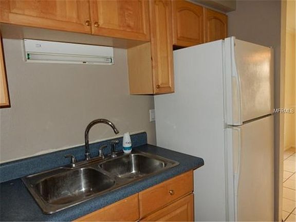 4th image of 9017 Westchester Cir APT A