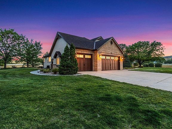 4th image of 5714 Bluff Ln