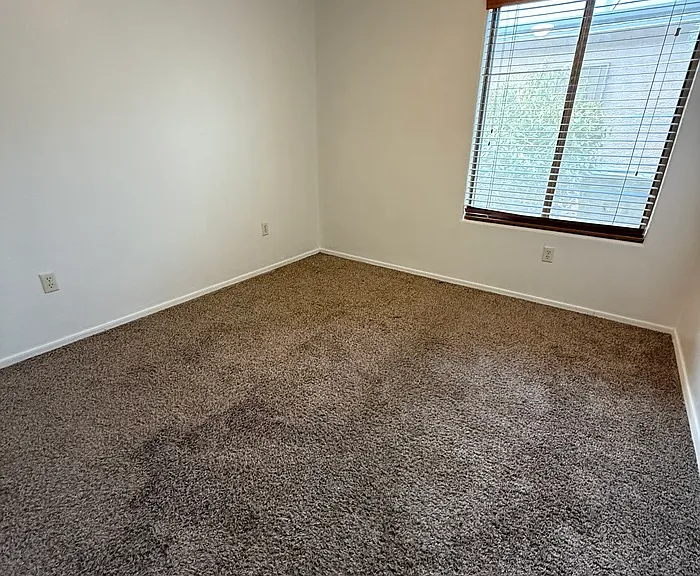 2429 E Calle Joya De Ventura — Photo 18