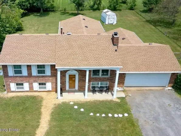 825 Crocus Dr, Radcliff, KY 40160