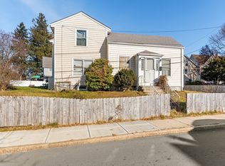 580 County St, Fall River, MA 02723