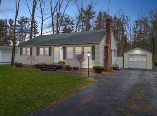 27 Sherwood Ln, Burnt Hills, NY 12027