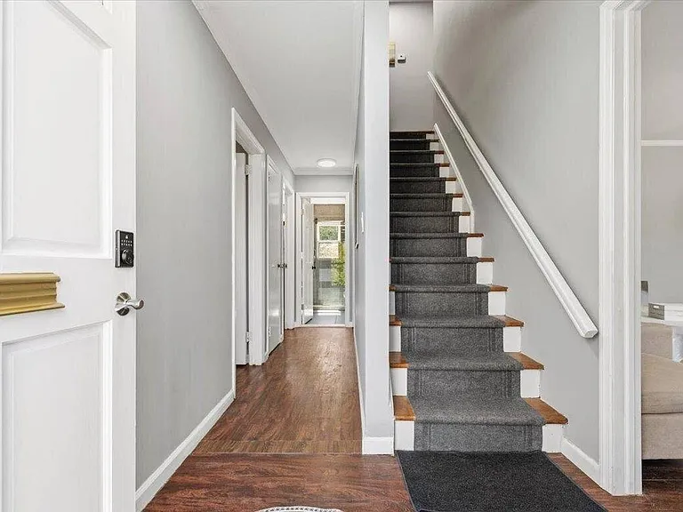 11 Glenwood Rd — Photo 13