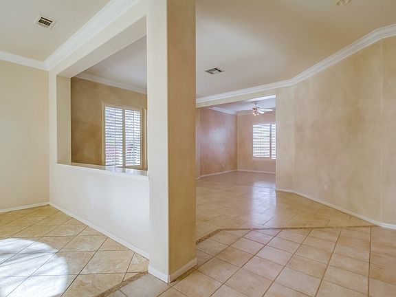 3rd image of 11164 Spooner Ct
