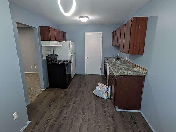 4th image of 154 Ladd Rd