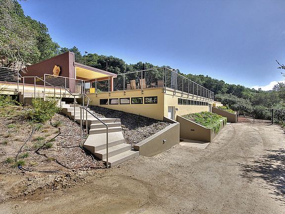 5th image of 300 Byers Lane