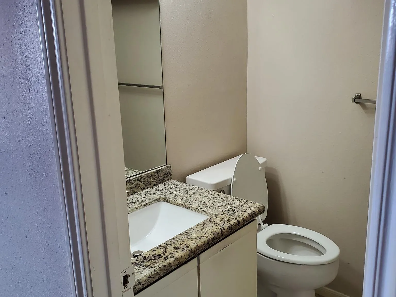 5113 Lindsay St — Photo 3