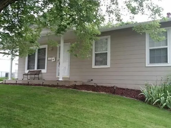 5333 Ville Rosa Ln, Hazelwood, MO 63042