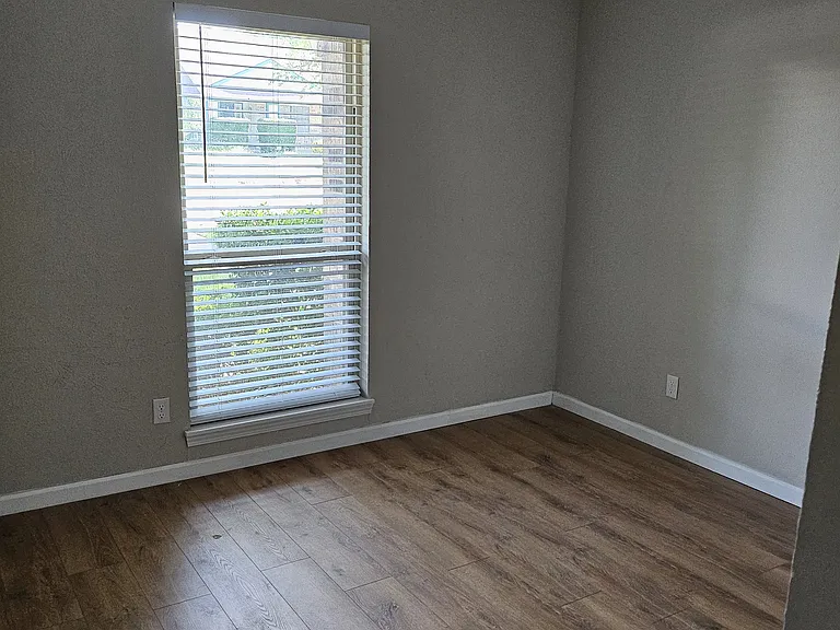1344 Heidi Dr — Photo 24
