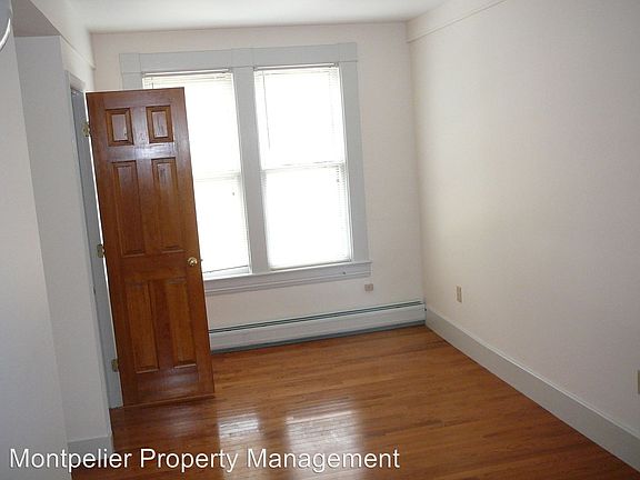 2nd image of 31 Barre St APT 6