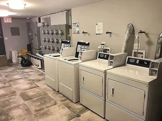 Rented by Tapiro Realty | media 9