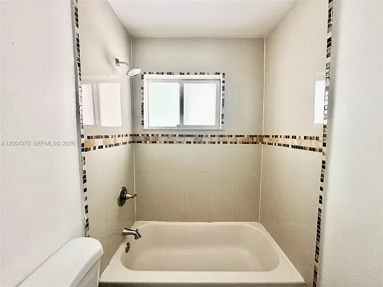 1548 SW 5th Pl #1 — Photo 27