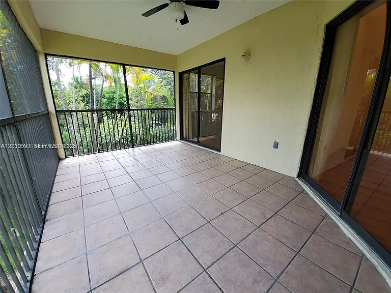 805 N Franklin Ave #805L — Photo 35