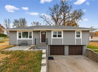 18 Bear Cir, Saint Joseph, MO 64506