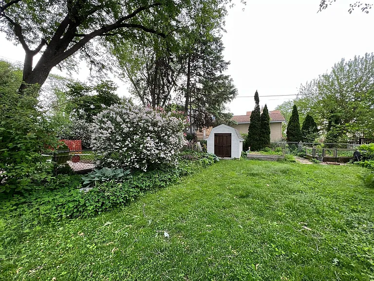 959 Lawrence St — Photo 16